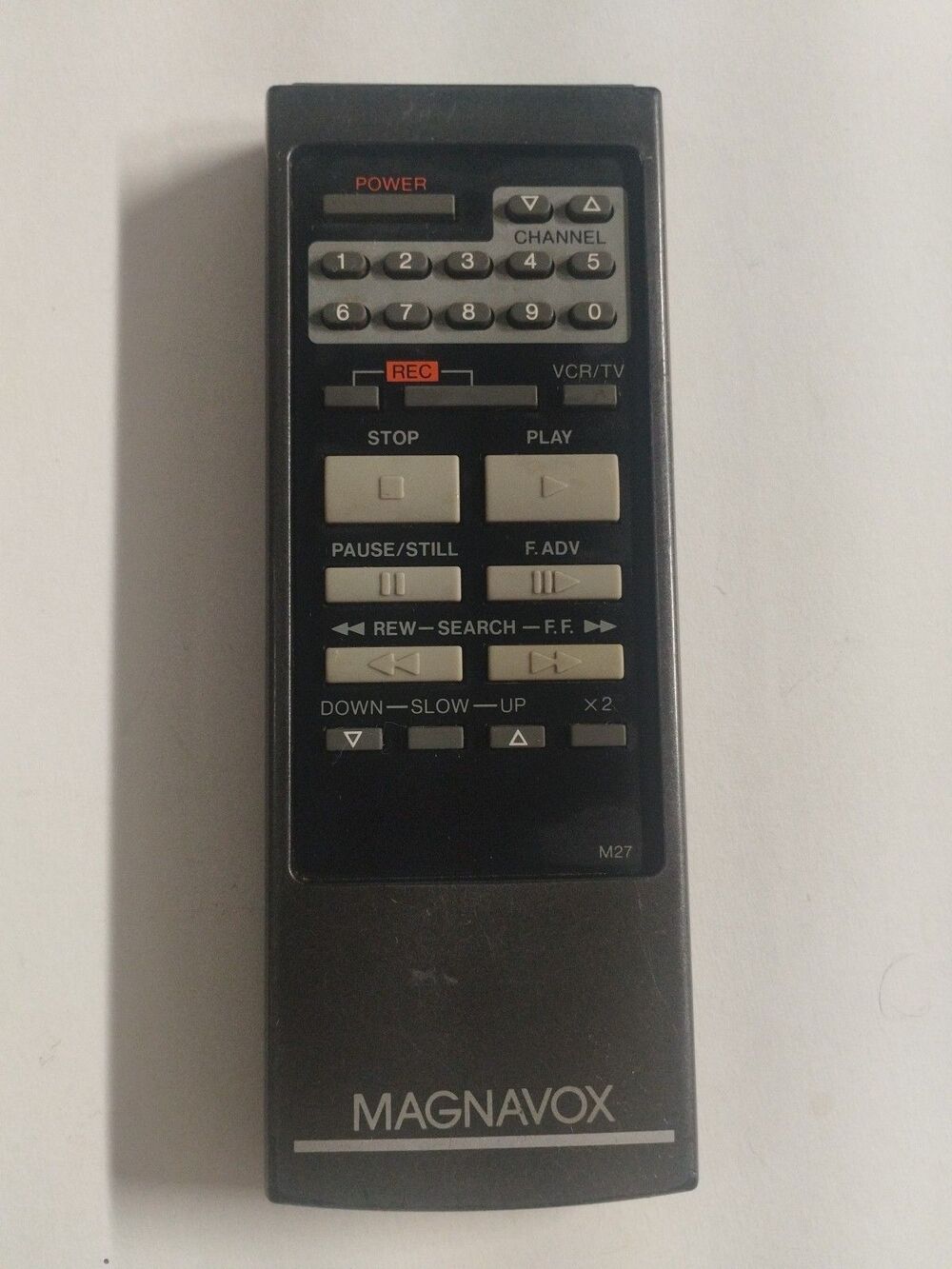 magnavox vsqs0460 - remote control for vcr model vr9640at01 - tested & works